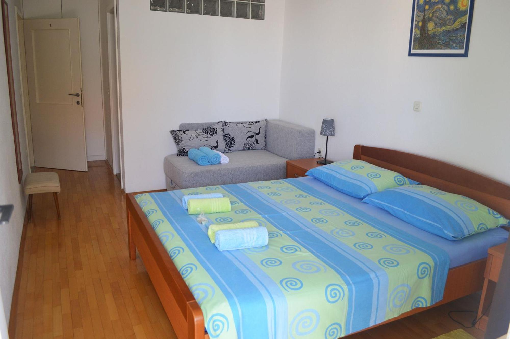 With A Parking Space - 11361 Apartment Makarska